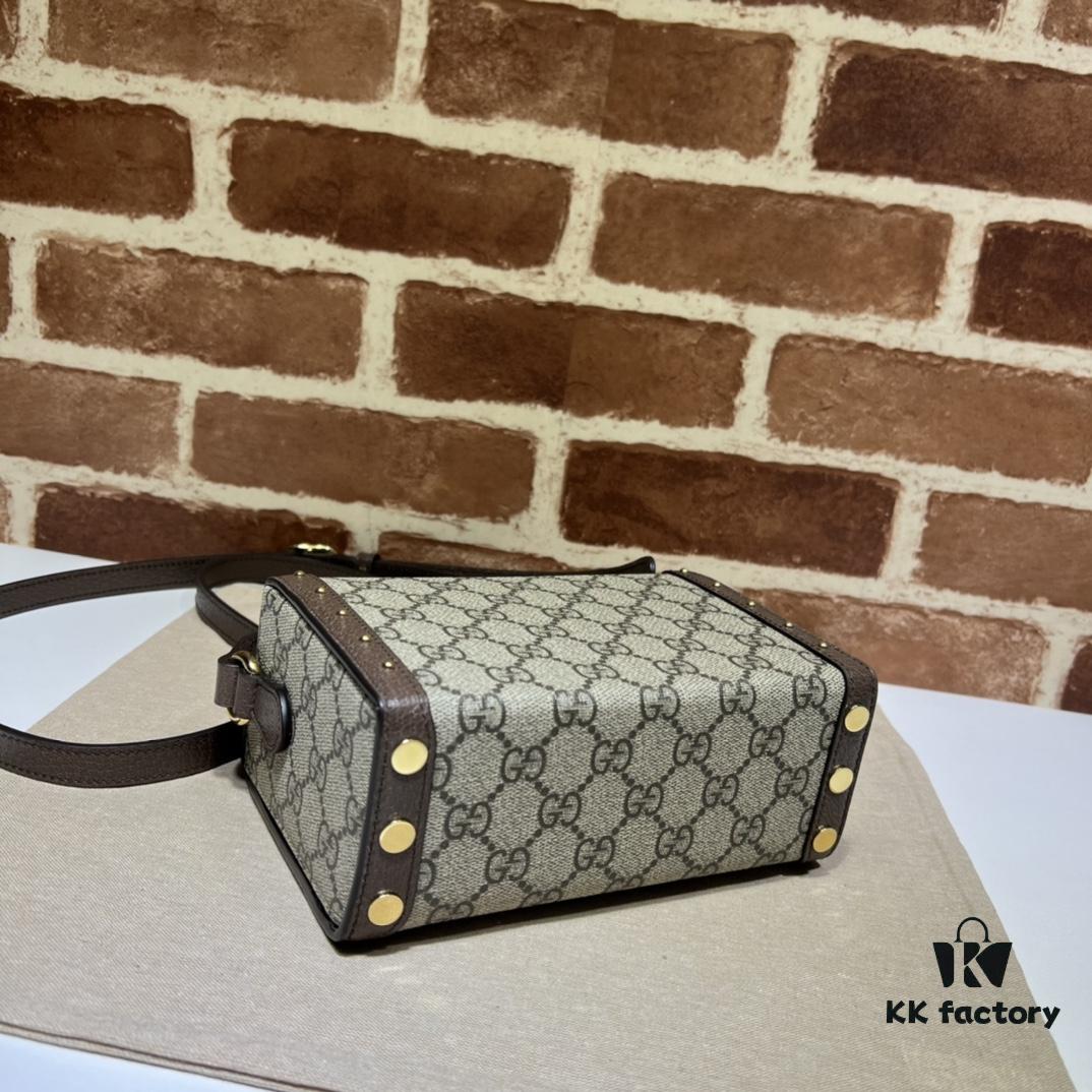 GUCCI New Arrival Cabinet Quality, Top Original Single Item, Actual Photos. Model No. 678460 Coffee Color, Dimensions 18.5×10.5×7.5cm, In Stock Ready to Ship