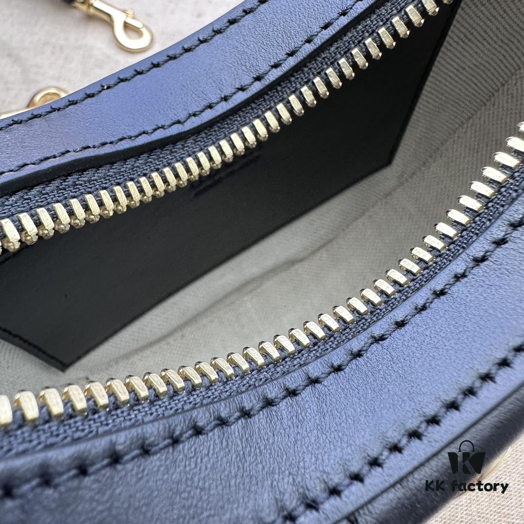 GUCCI High-End Original Stock, In-Hand Real Photos! Model No. 739736 Khaki Color, Dimensions: 21cm W x 14cm H x 6cm D, Ready Stock Available