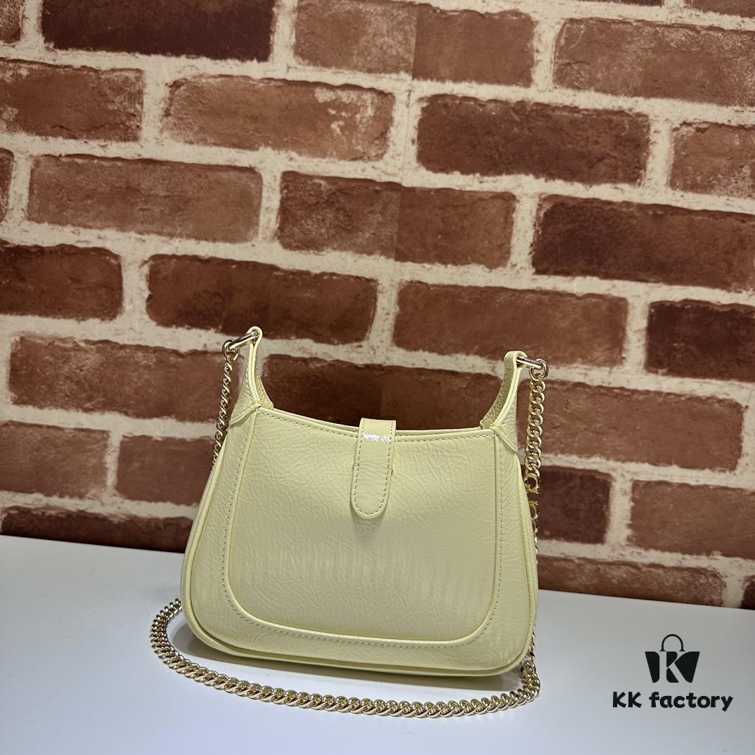 GUCCI Counter Quality, Top Original Stock, Actual Photos! Model No. 782889 Light Yellow Patent Leather, Size: 19.5 x 18 x 3.5 cm (W x H x D), In Stock and Ready to Ship
