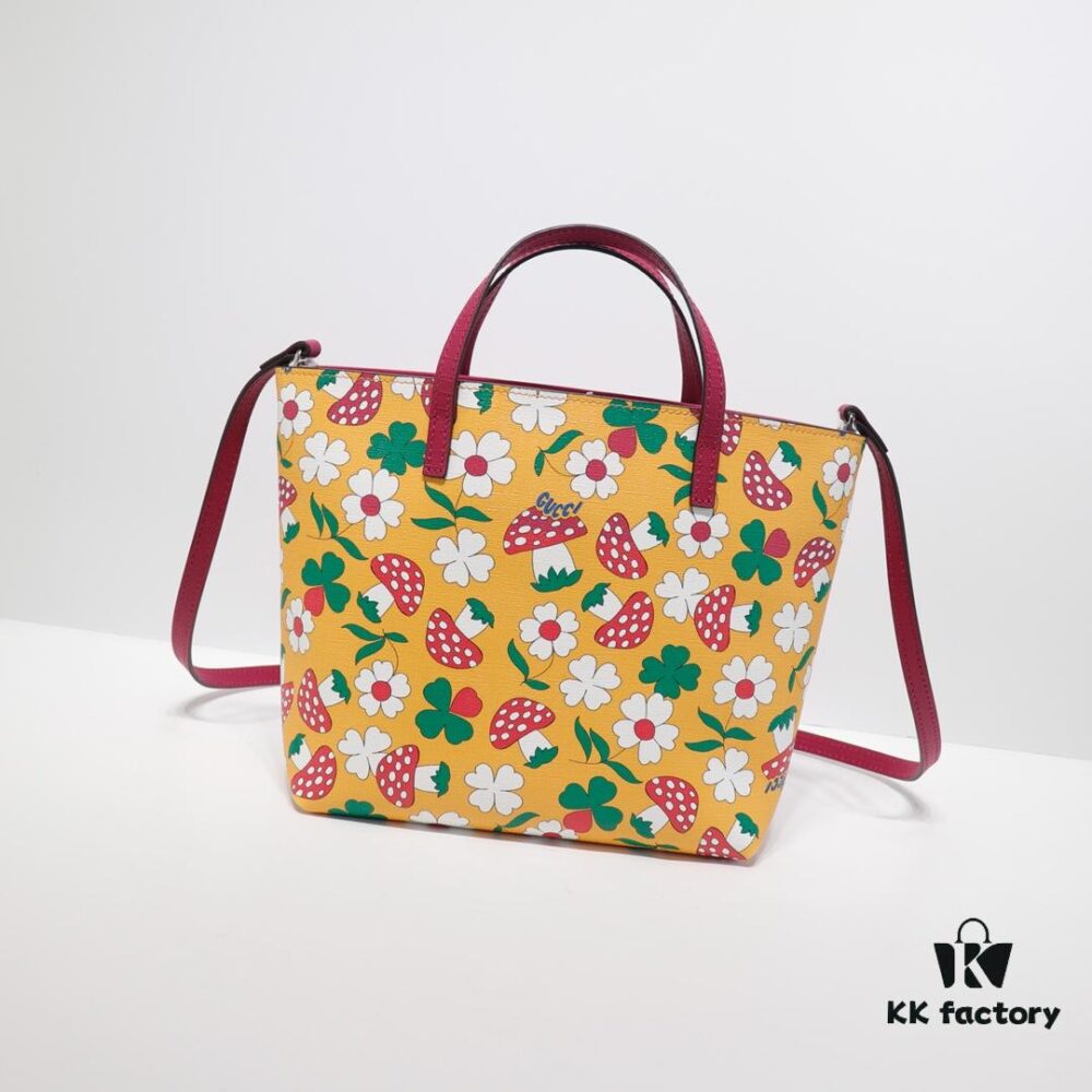 GUCCI Counter Quality, Top Original Single Item, Actual Photos! Model No. 585933 Mushroom 🍄, Size: 21 x 20 x 10 cm (W x H x D), In Stock and Ready to Ship