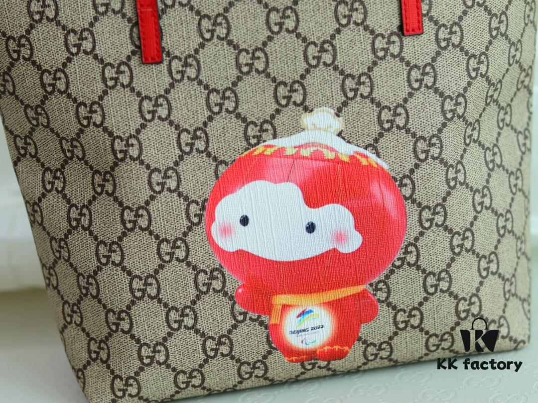 GUCCI Latest Teddy Bear Bag, Counter Quality, Top Original Stock, Real Photos, Stylish Handbag, Model No.: 410812 Hongrongrong, Size: 21 x 20 x 10 cm (W x H x D)