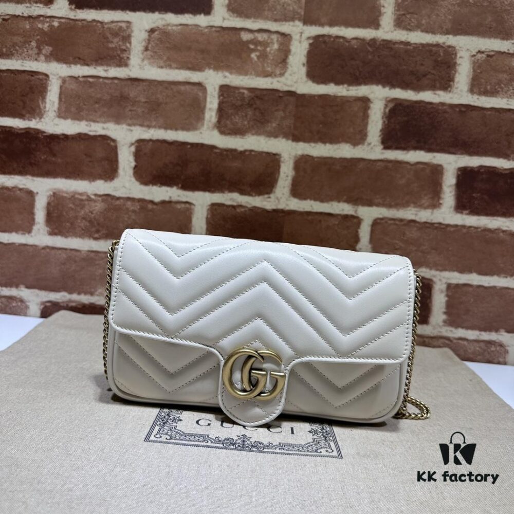 GUCCI New Arrival Cabinet Quality, Top Original Single Item, Actual Photos. Model No. 751526 White Apecar, Size 21×12×5 cm, In Stock and Ready to Ship