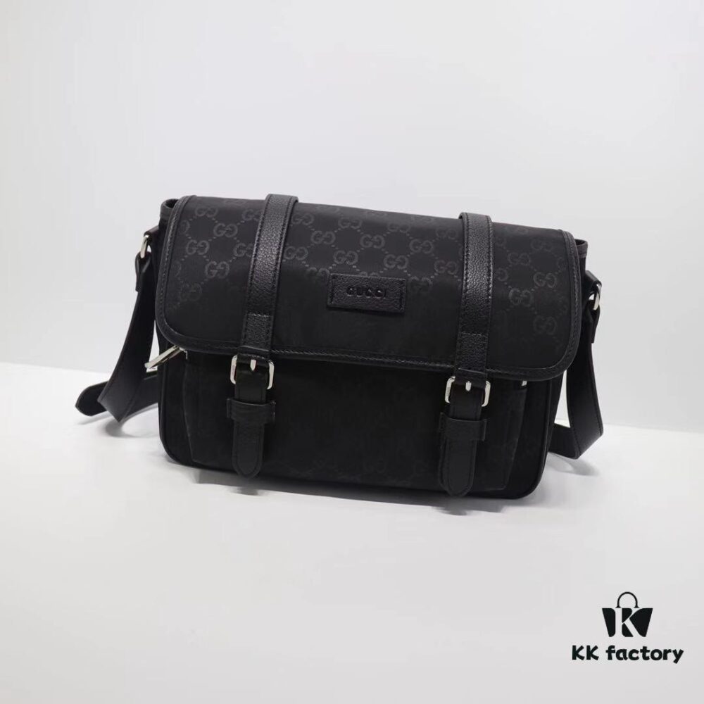 GUCCI New Arrival Cabinet Quality, Top Original Single Item, Real Product Photos, Model No.: 510335 Embossed Cloth, Size 27x20x12cm Ready Stock