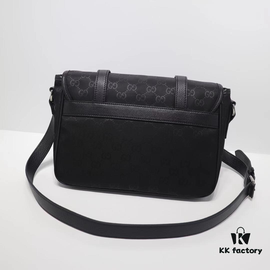 GUCCI New Arrival Cabinet Quality, Top Original Single Item, Real Product Photos, Model No.: 510335 Embossed Cloth, Size 27x20x12cm Ready Stock