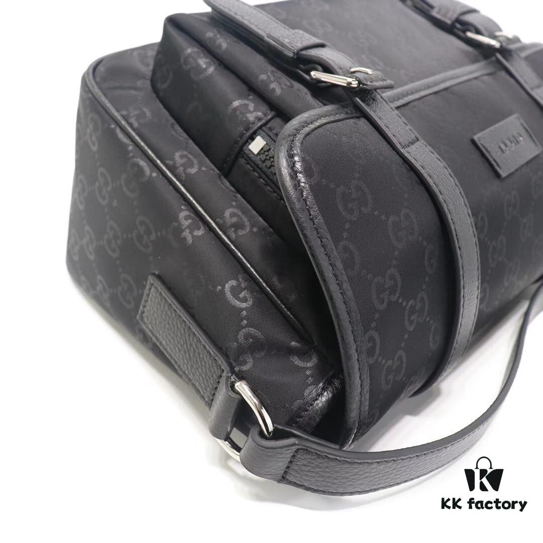 GUCCI New Arrival Cabinet Quality, Top Original Single Item, Real Product Photos, Model No.: 510335 Embossed Cloth, Size 27x20x12cm Ready Stock