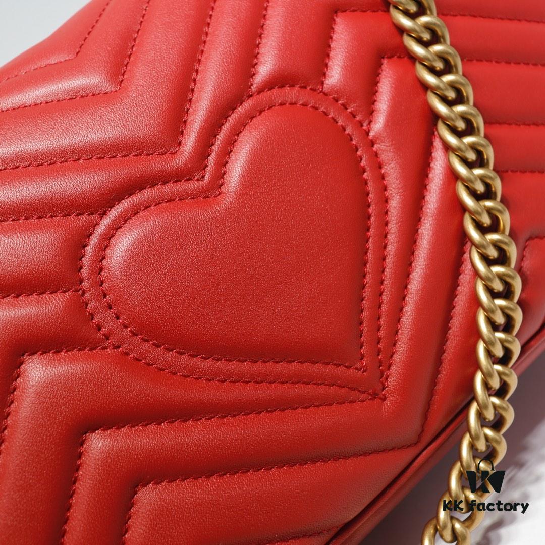 GUCCI New Arrival High-Quality Authentic Stock, Item No. 443497 in Bright Red, Dimensions: W26 x H15.5 x D6cm