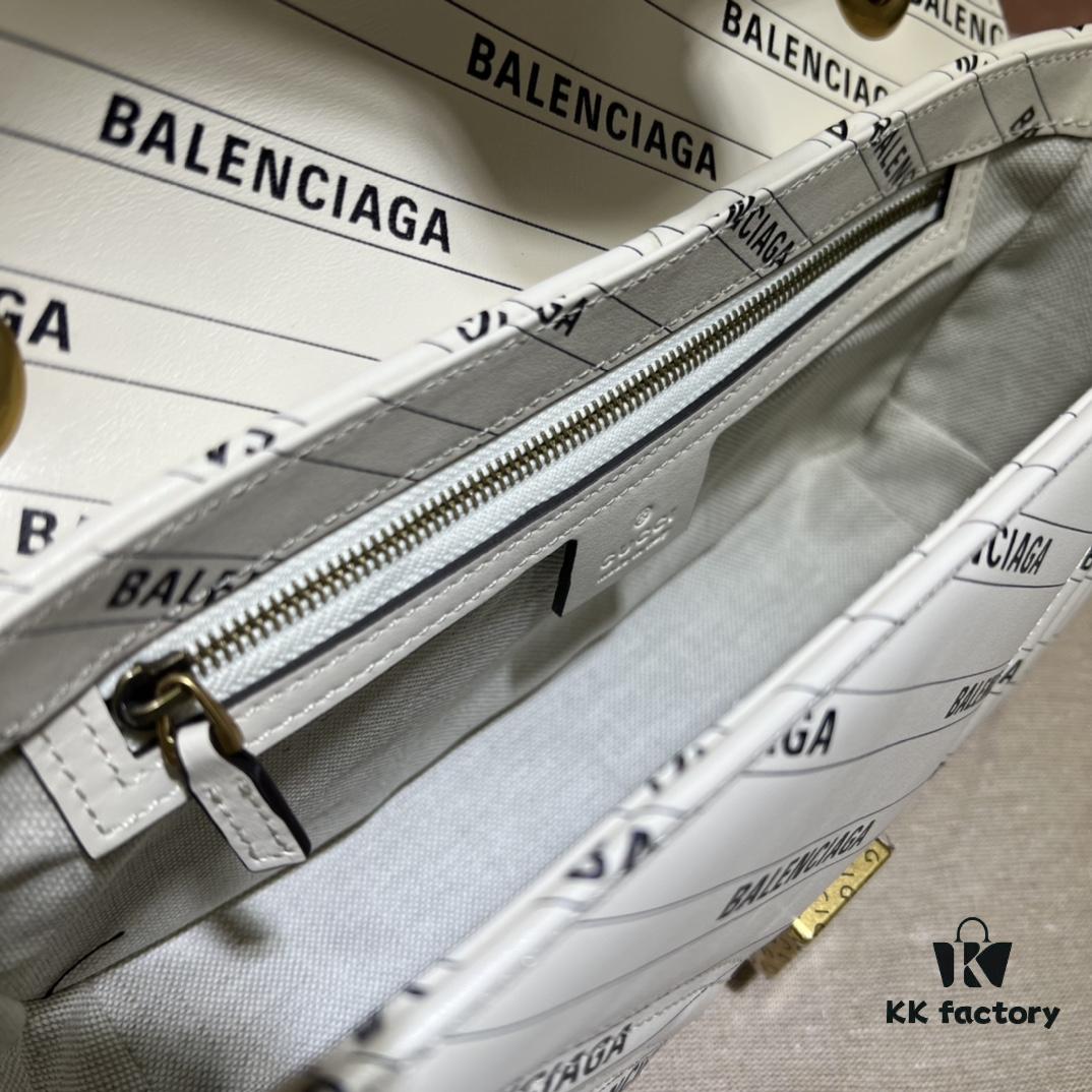 GUCCI New Arrival High-Quality Authentic Stock, Top-Tier Original Order Item, Real Product Photos! Model No. 443497 White Leather Marmont, Dimensions: 26cm W x 15cm H x 7cm D, In Stock for Immediate Shipment