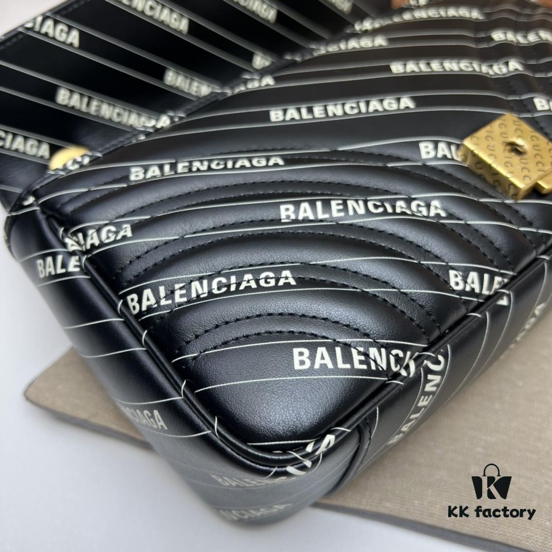 GUCCI New Arrival Cabinet Quality, Top Original Single Item, Actual Photos! Model No. 443497 Calfskin Alliance, Size: 26cm W x 15cm H x 7cm D, In Stock Ready to Ship