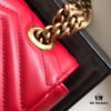 Original Factory Leather 😊 GUCCI Italian Original Factory Leather, Counter Quality, Actual Item Photography. Model 443497 Bright Red, Size: 26*15*7cm, In Stock and Ready to Ship