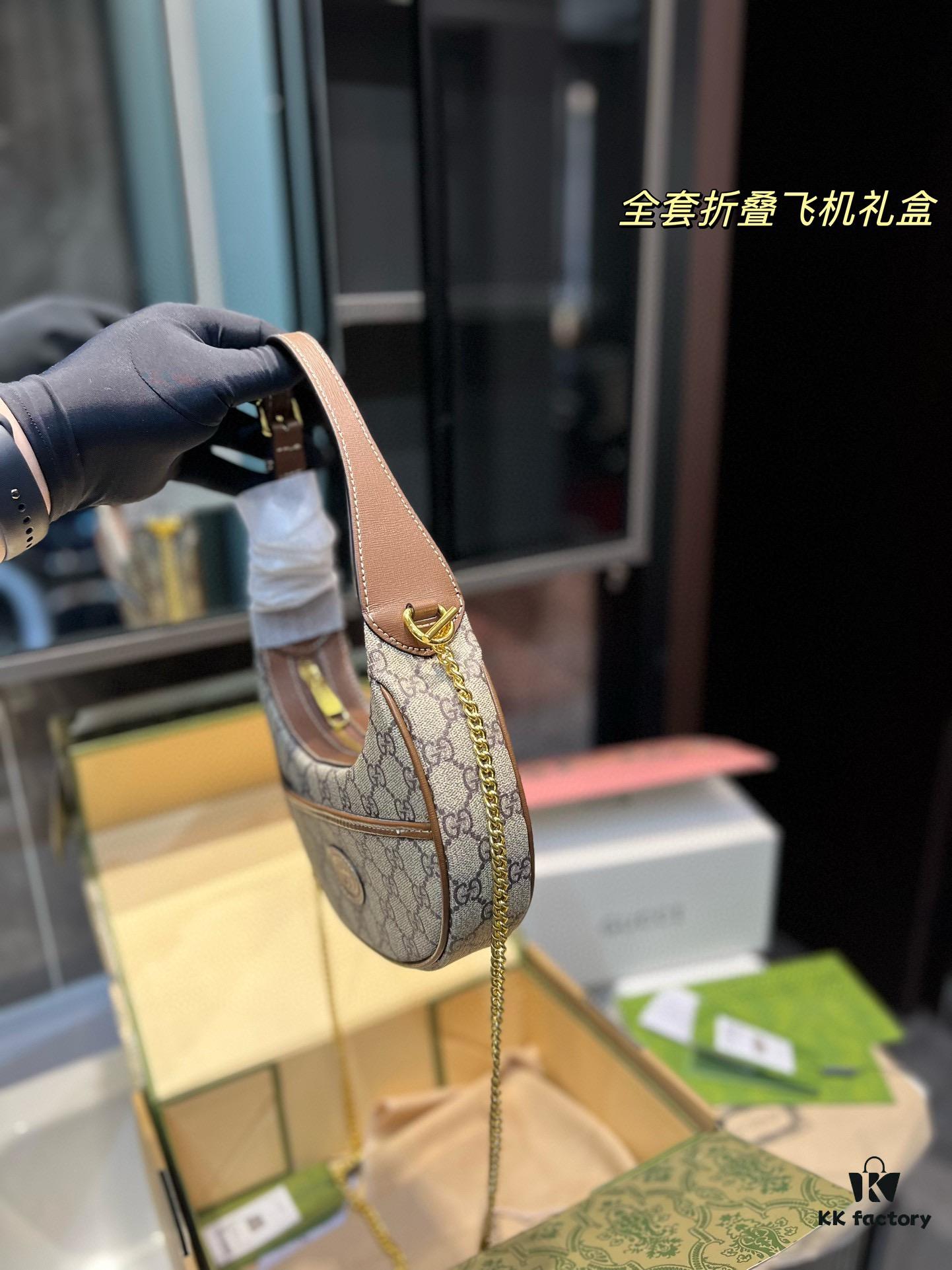 GUCCI New Arrival! New Style Gucci Crescent Bag, Wu Wood Color