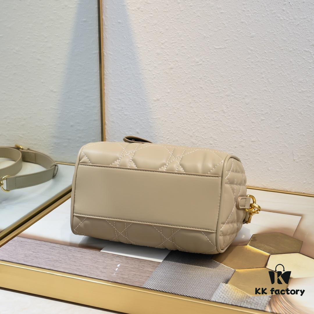 Dior Groove 20.25 Handbag in Blue Oblique Print