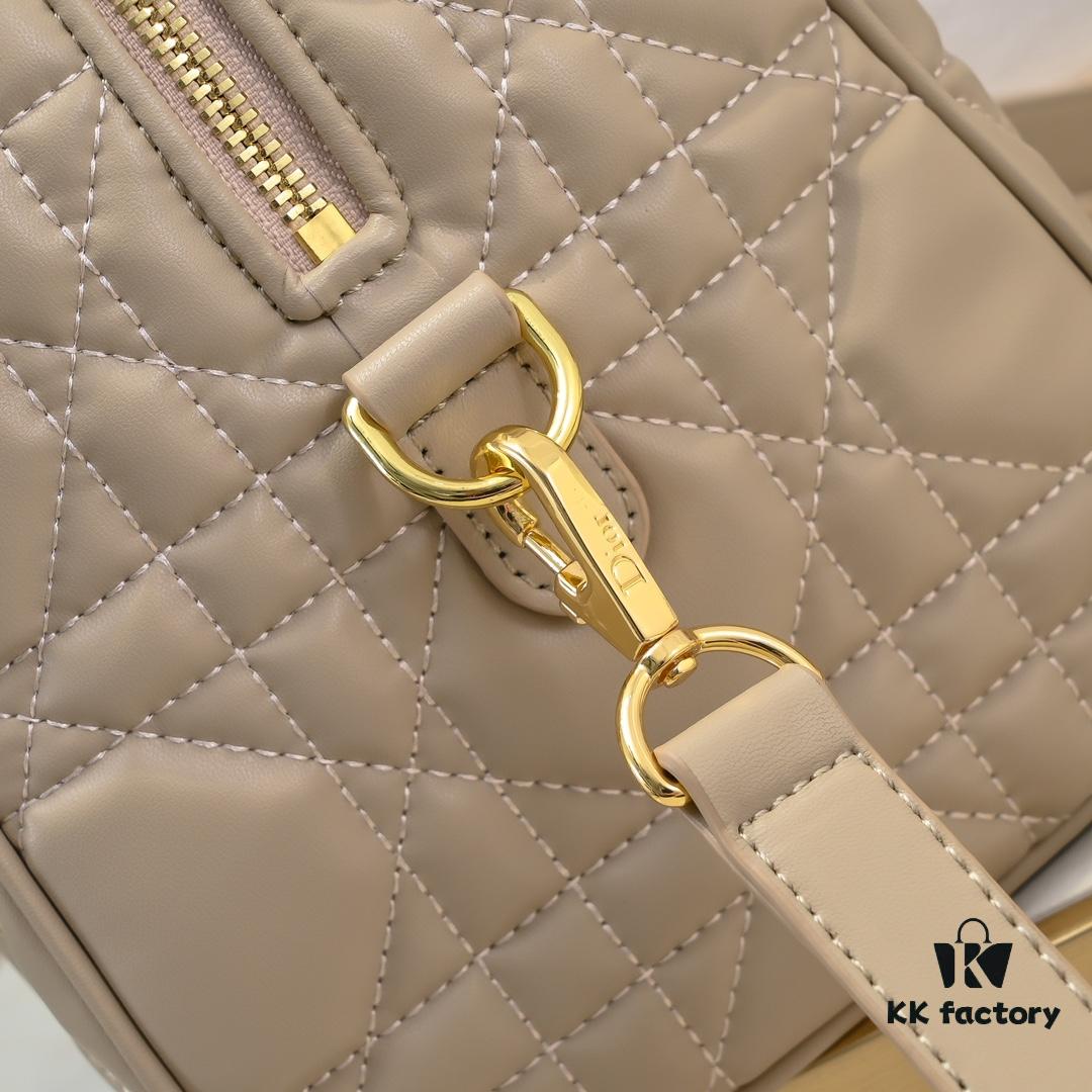 Dior Groove .25 Handbag