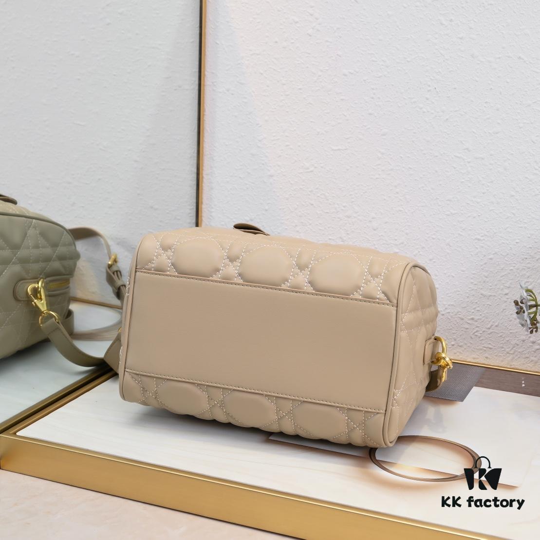 Dior Groove .25 Handbag