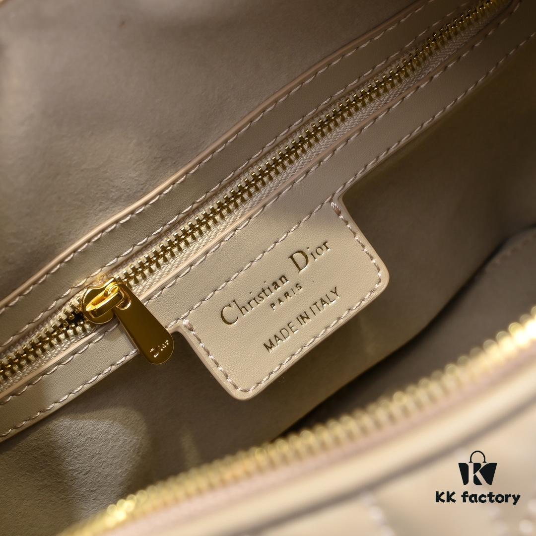 Dior Groove .25 Handbag