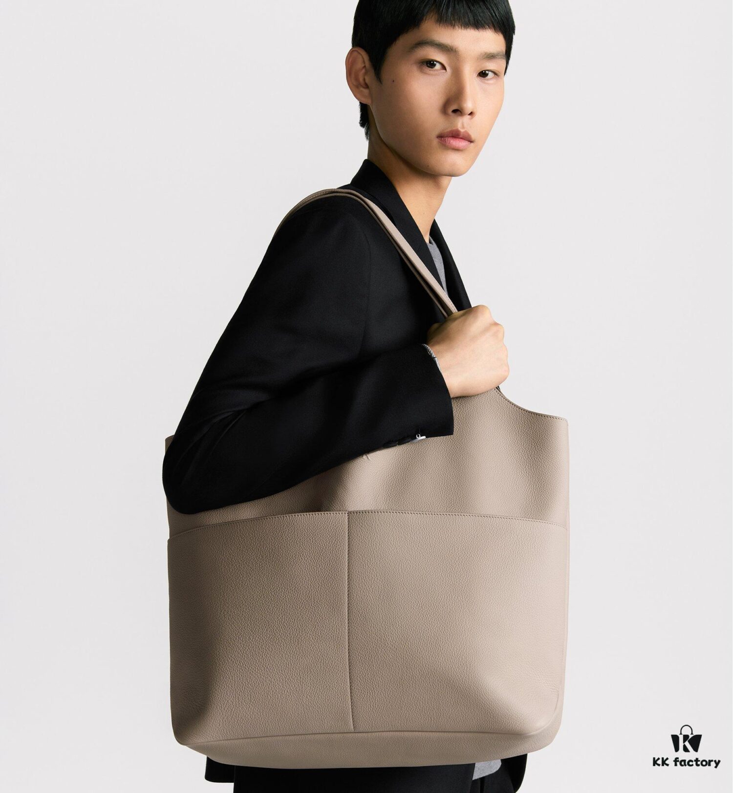 Dior Privé Handbag Fall 2025 Collection Exquisite and Elegant