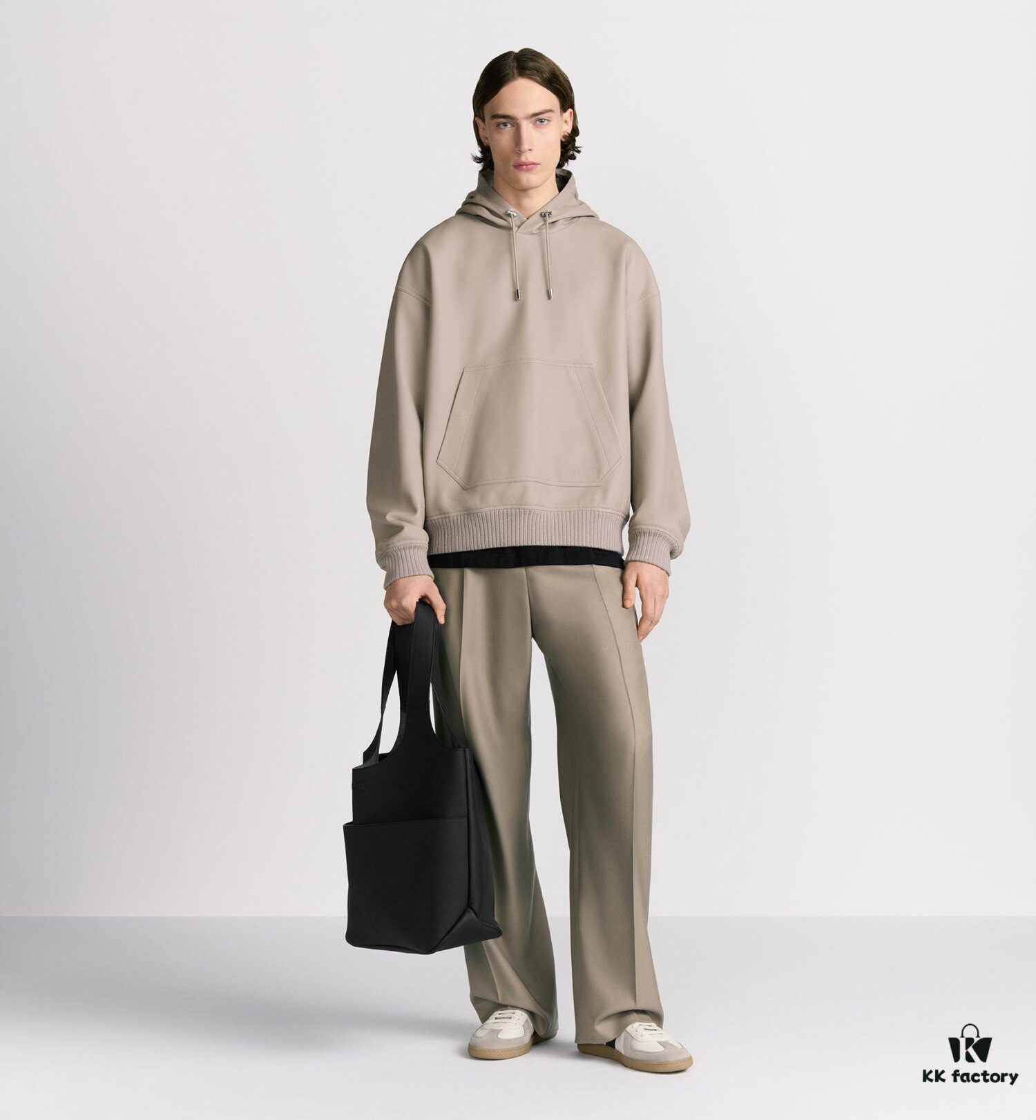 Dior Privé Handbag Fall 2025 Collection Elegant Beige Leather with Oblique Print Suede Lining