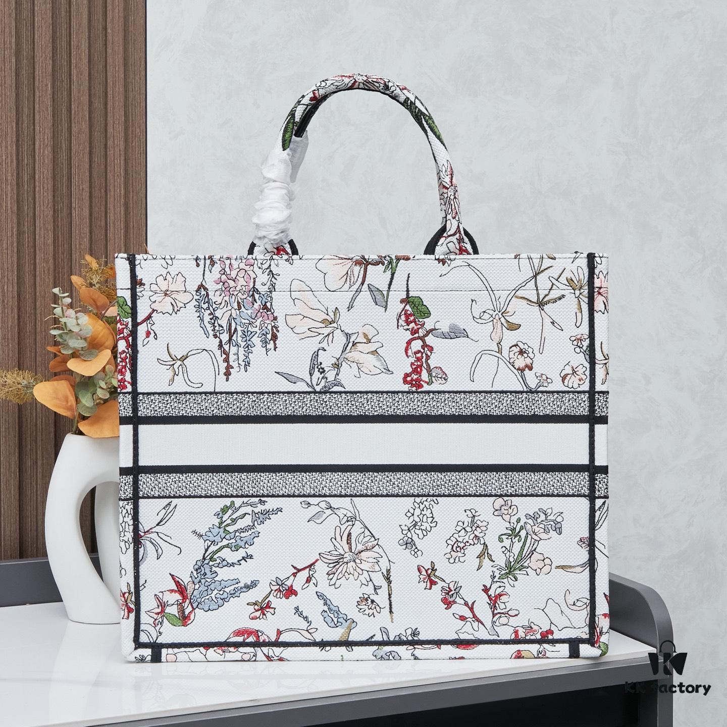 Embroidered Large Size [Dior Book Tote]
