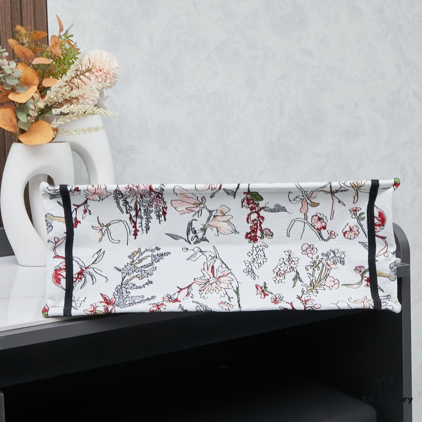 Embroidered Large Size [Dior Book Tote]