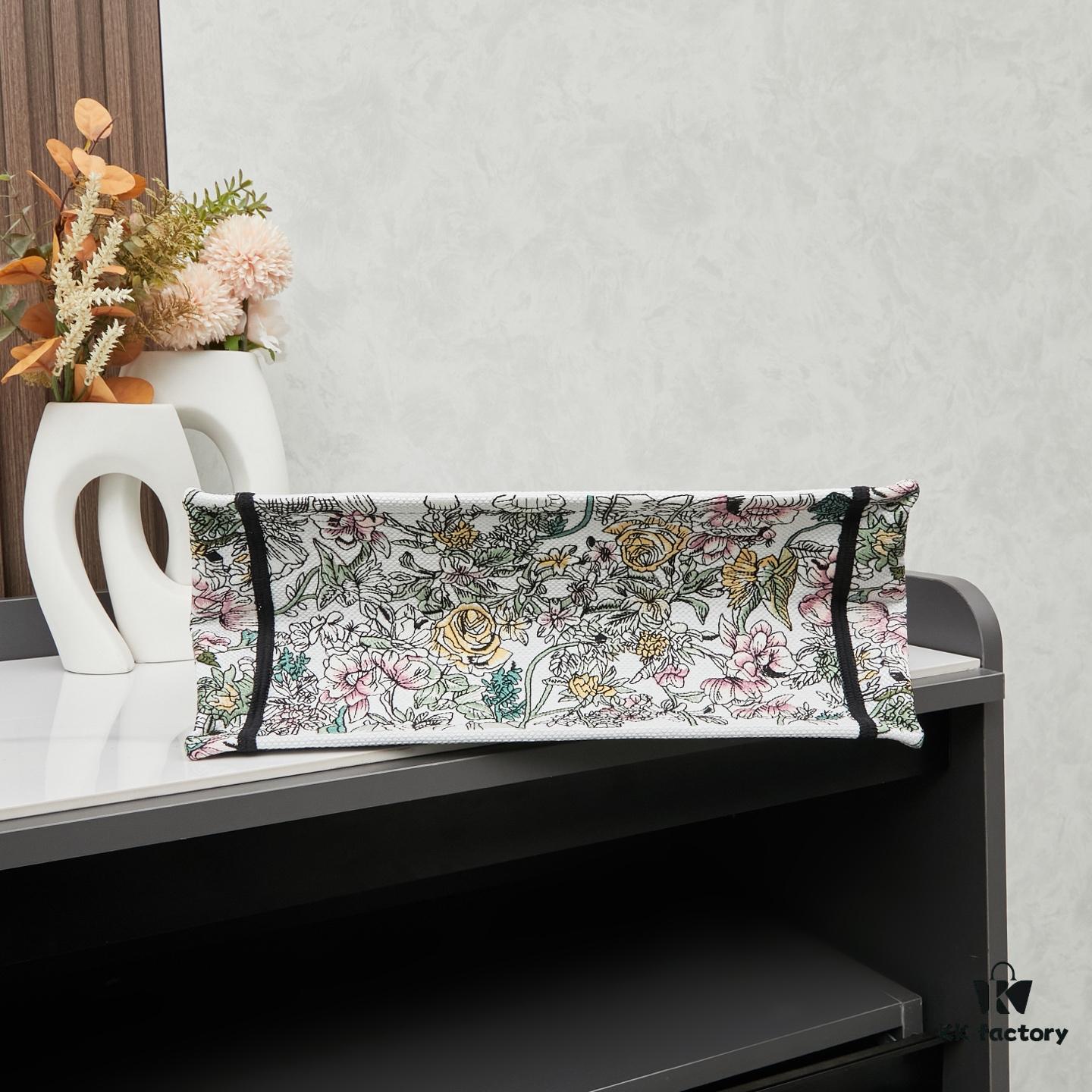 Original Order Embroidered Medium Di0r Book Tote