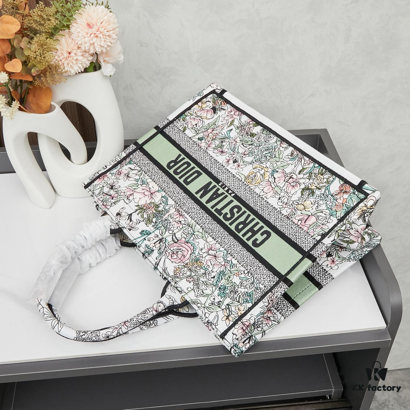 Original Order Embroidered Medium Di0r Book Tote