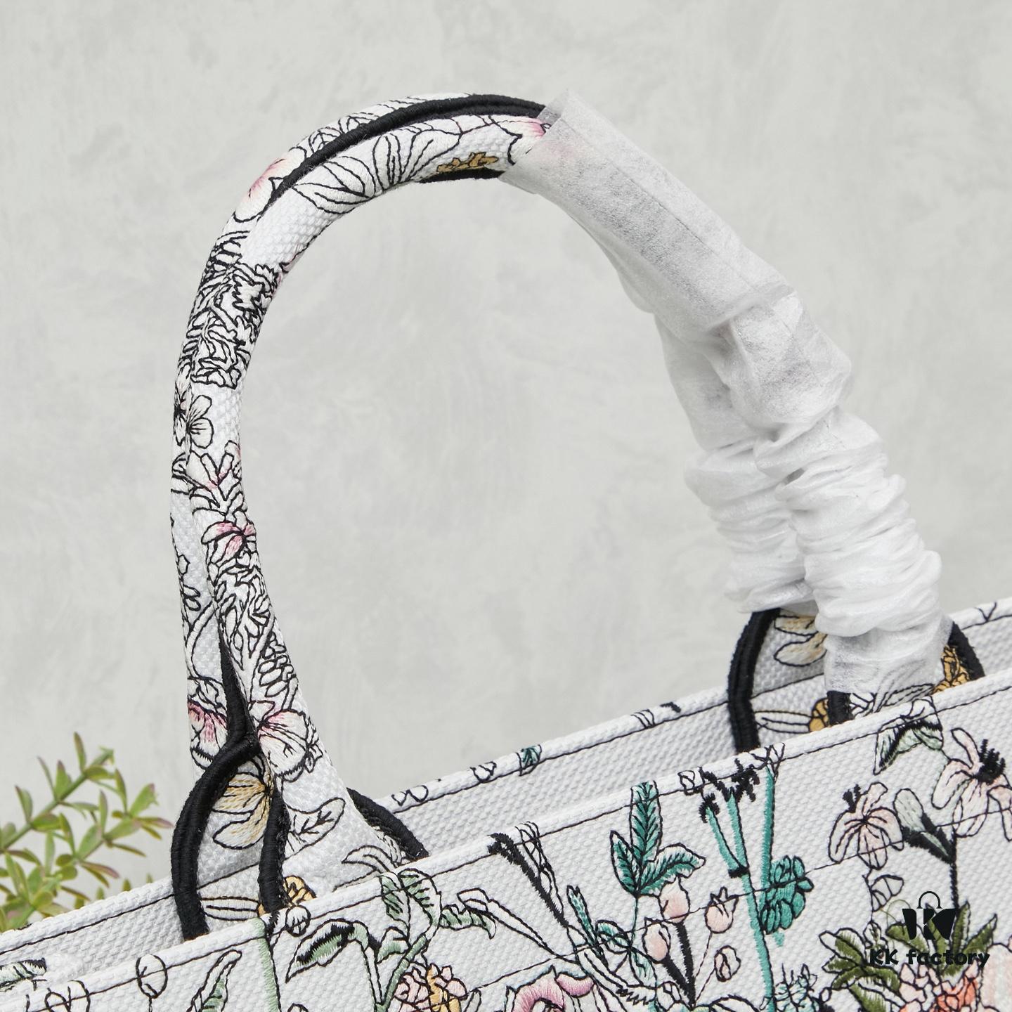 Embroidered Large [Di0r Book Tote]