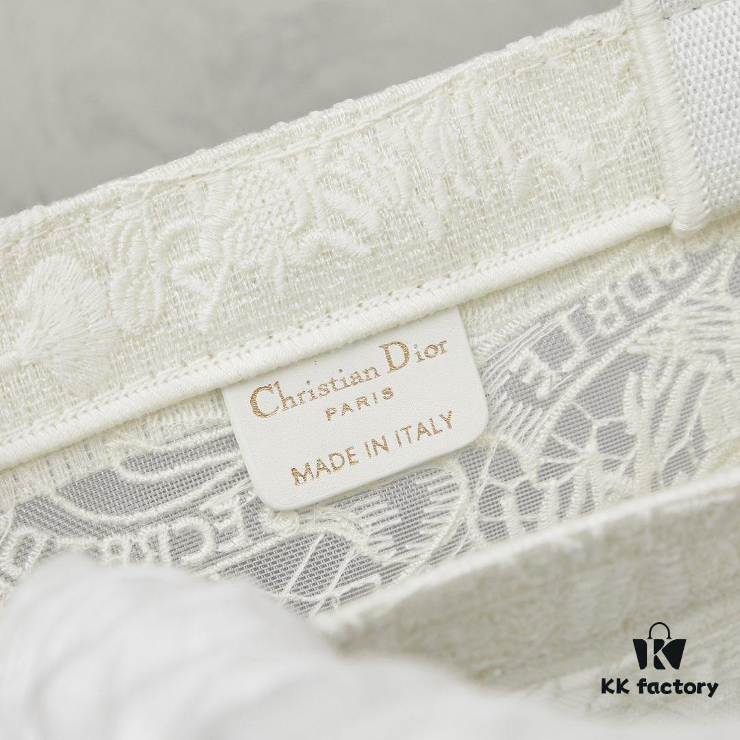 Original Order Embroidered Medium Di0r Book Tote