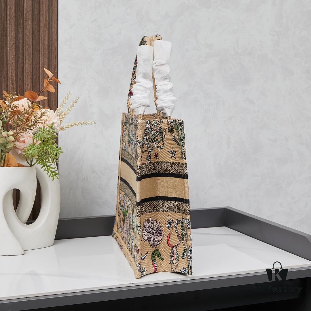 Original Order Embroidered Medium Di0r Book Tote