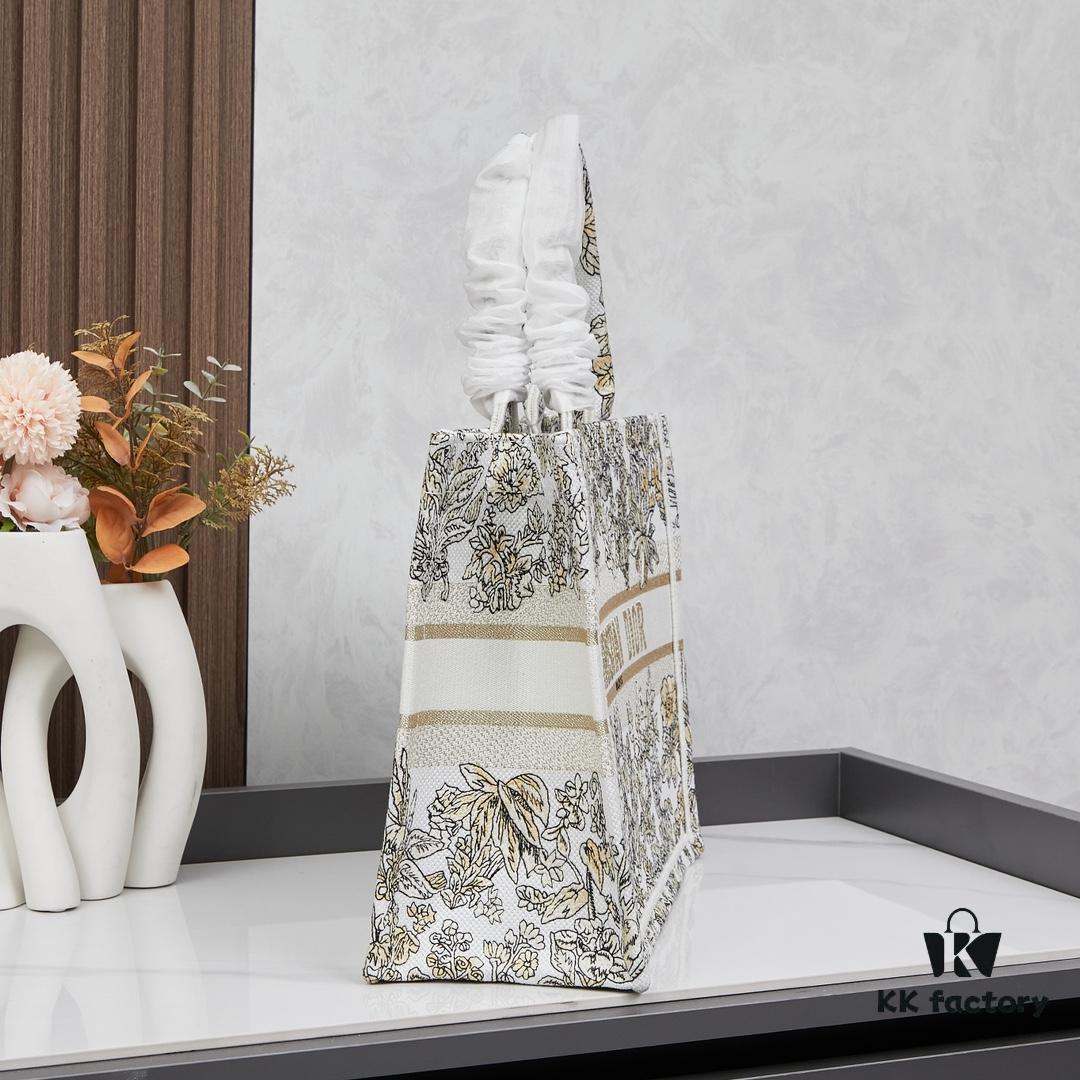 Original Order Embroidered Medium Di0r Book Tote