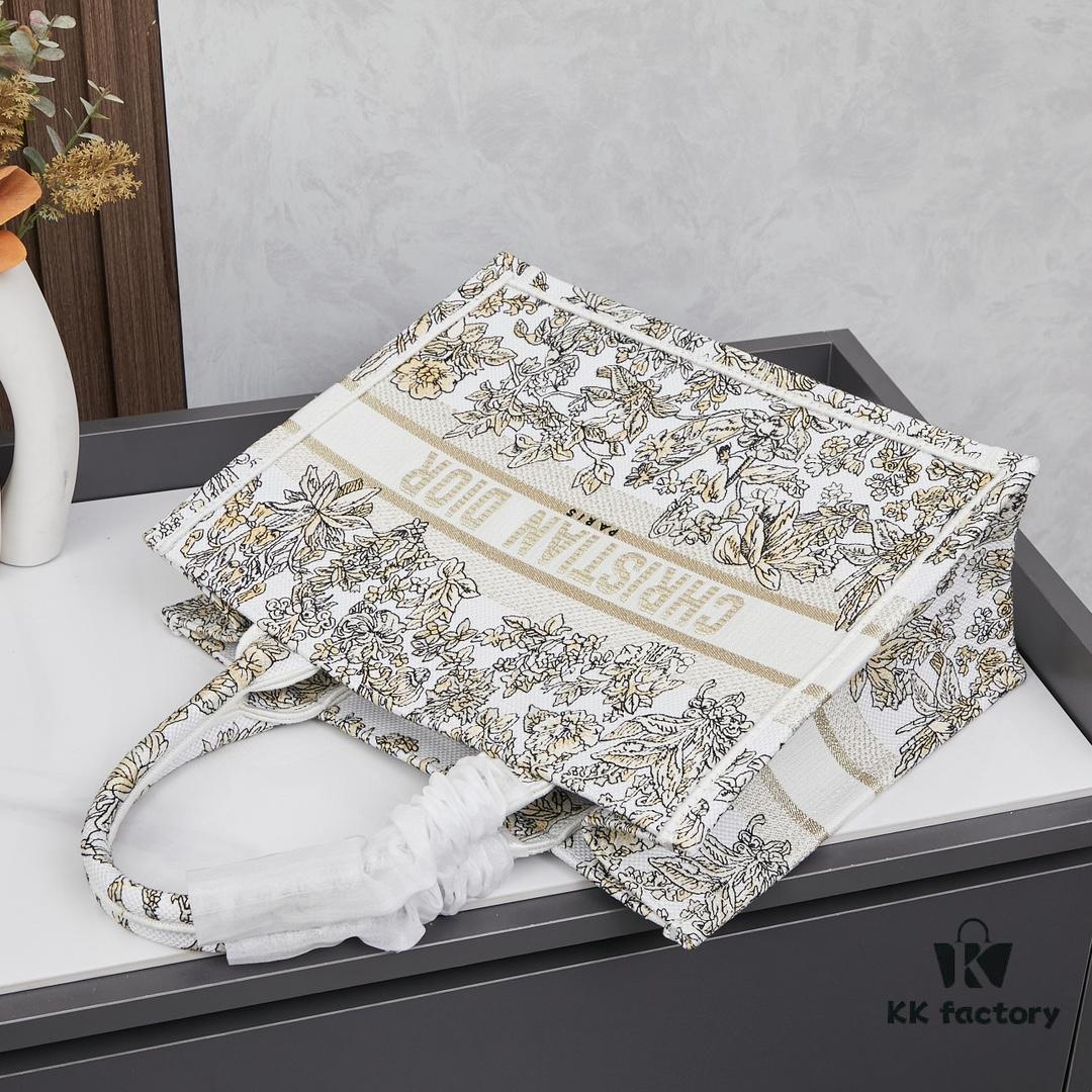 Original Order Embroidered Medium Di0r Book Tote