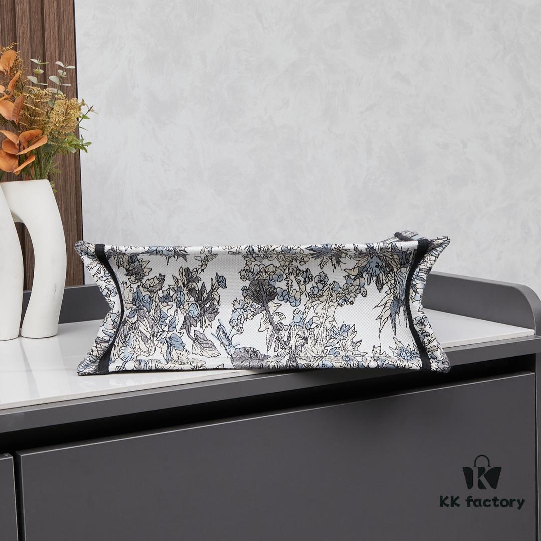 Original Order Embroidered Medium Di0r Book Tote