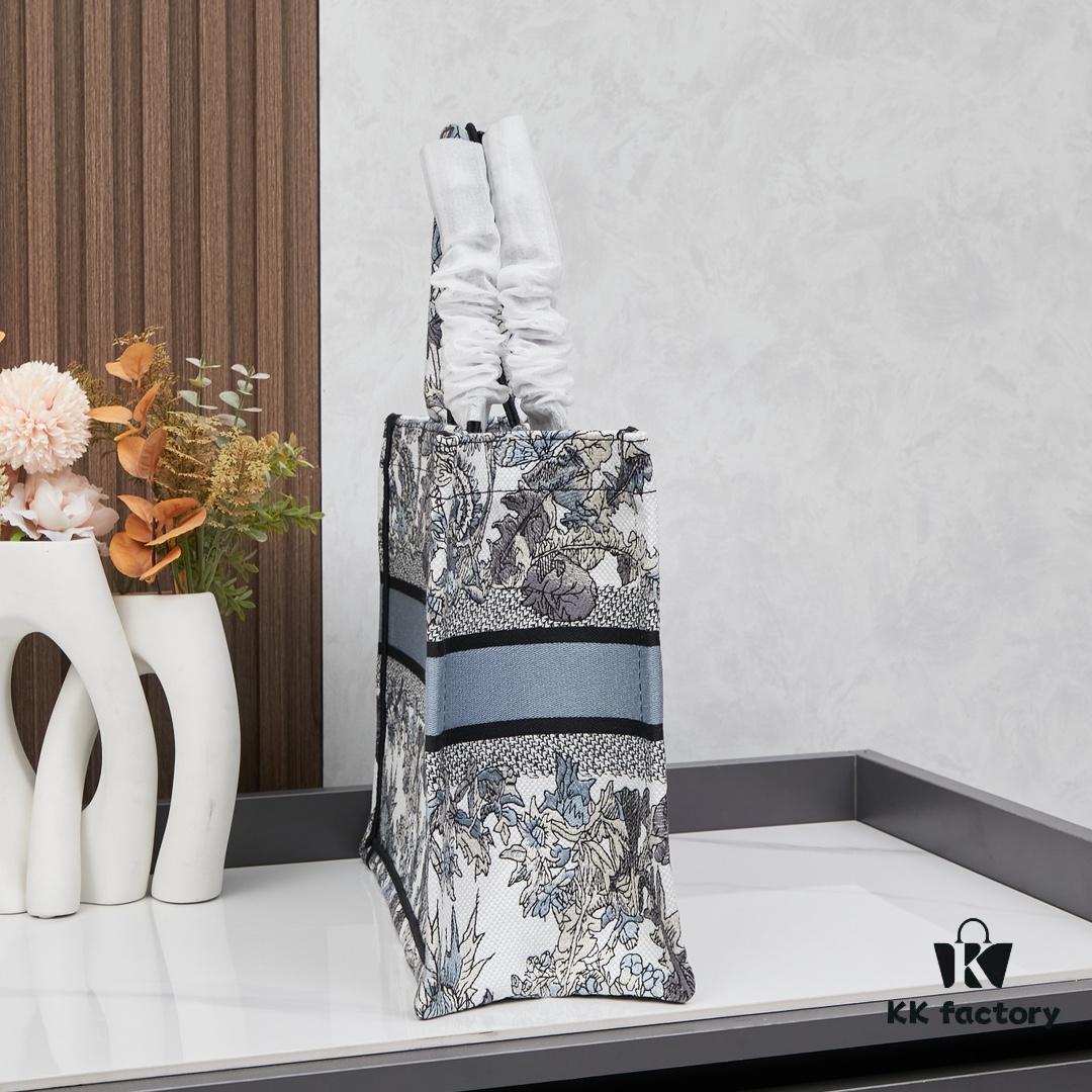 Original Order Embroidered Medium Di0r Book Tote