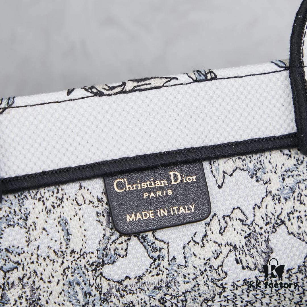 Original Order Embroidered Medium Di0r Book Tote