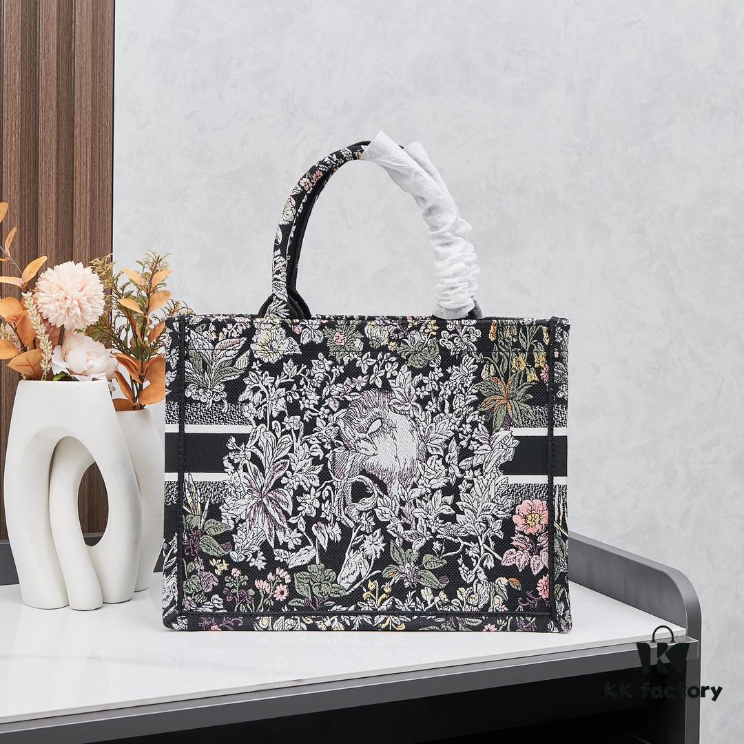 Original Order Embroidered Medium Di0r Book Tote