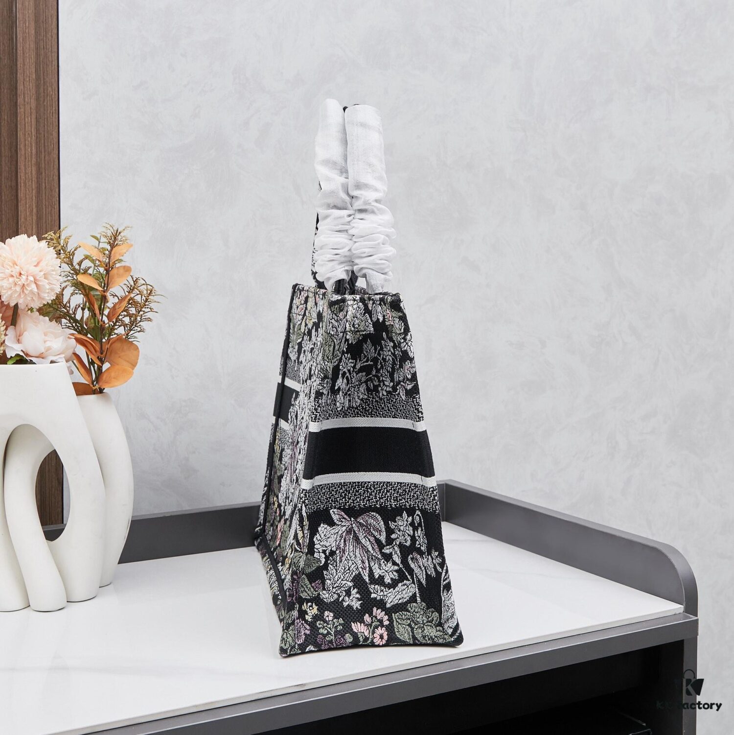 Original Order Embroidered Medium Di0r Book Tote