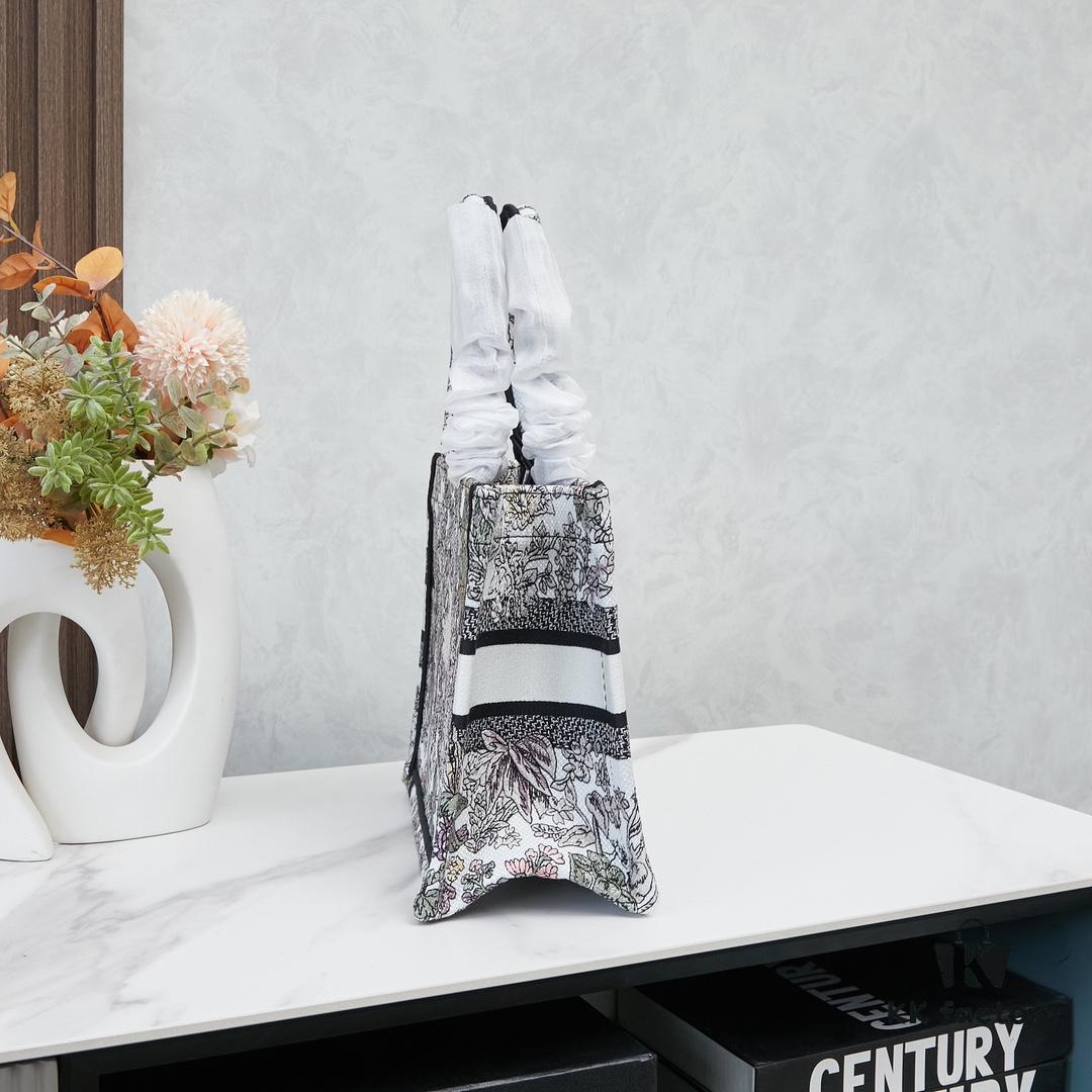 Book Tote Bag (Small Size Embroidered 26.5cm)