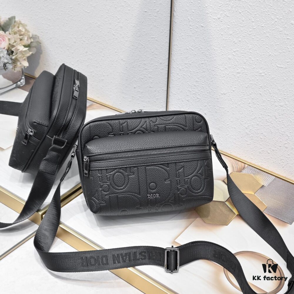 Top Original Hot Embossed Large Rider 2.0 Zip Messenger Bag