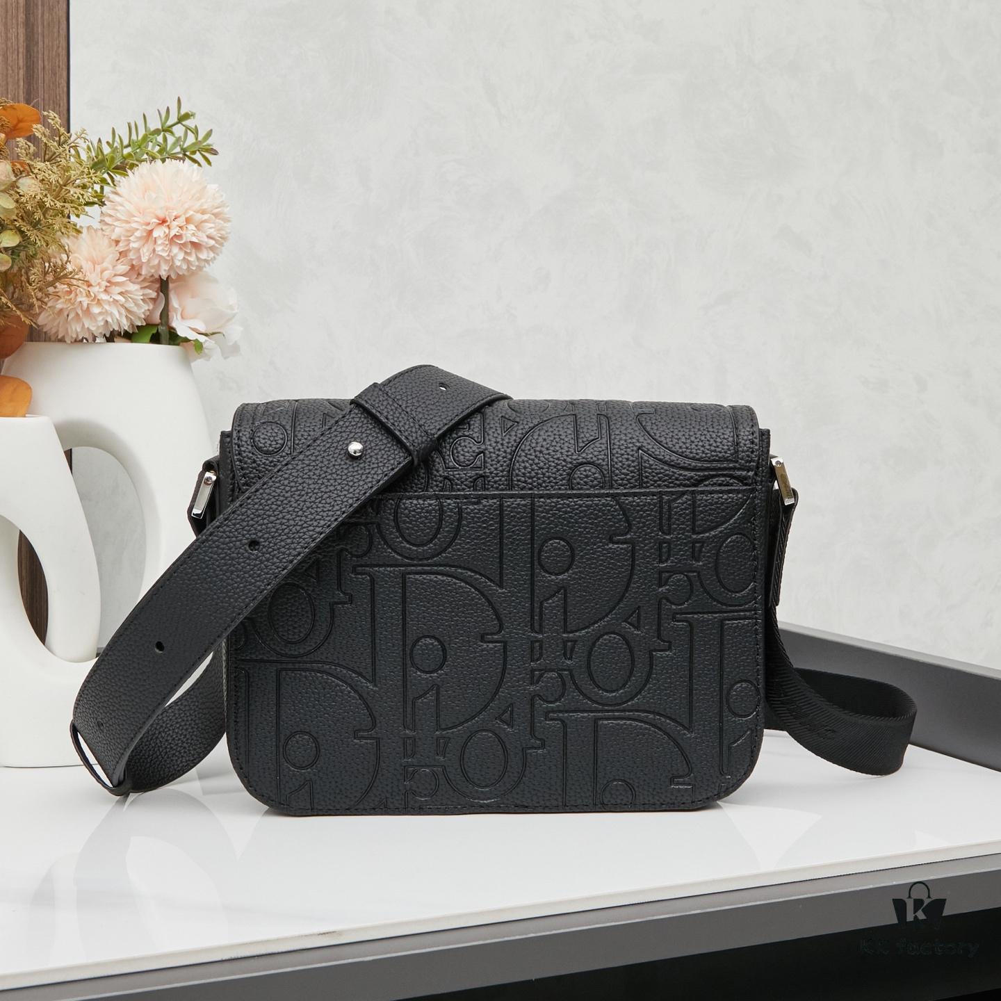 The Perfect Breeze Comes with the Box ||| A Romantic Encounter with Time