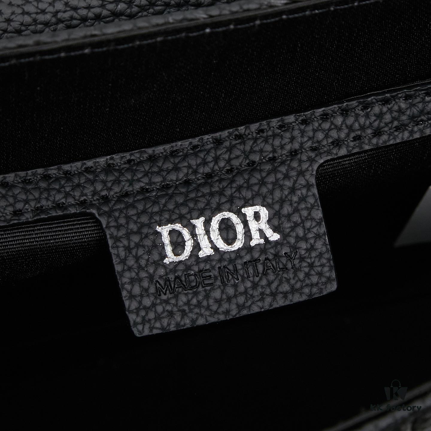 The Perfect Breeze Comes with the Box ||| A Romantic Encounter with Time