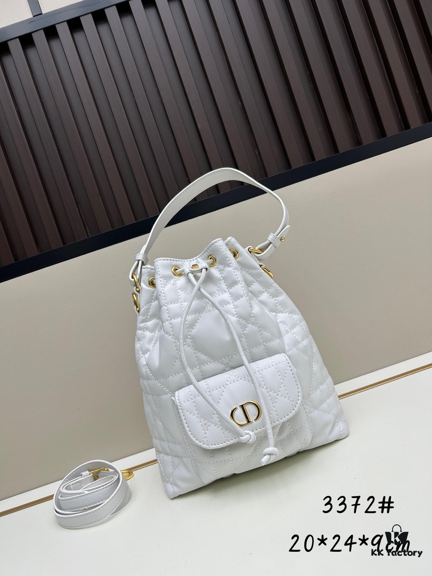 Large DIOR Caro Bucket Bag from the 2025 Fall-Winter Ready-to-Wear Collection