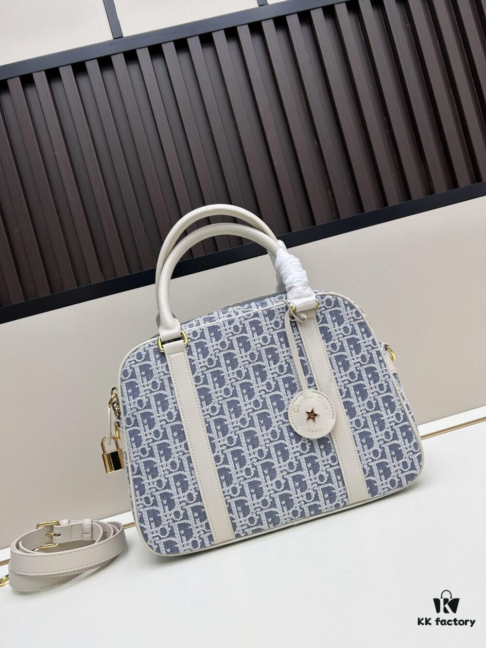 Large D-Vibe Bowling Bag in Blue Oblique Print