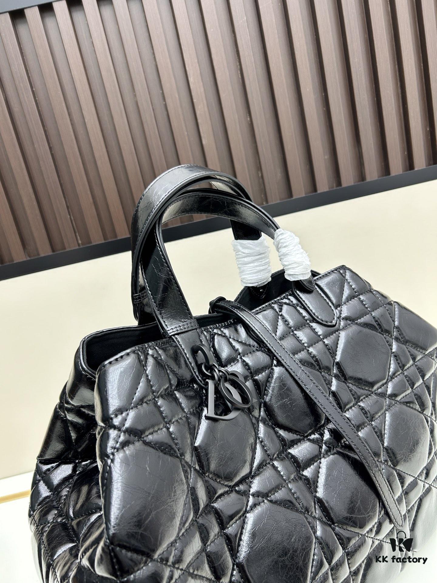 Large Oil-Waxed Calfskin Dior Toujours Bag