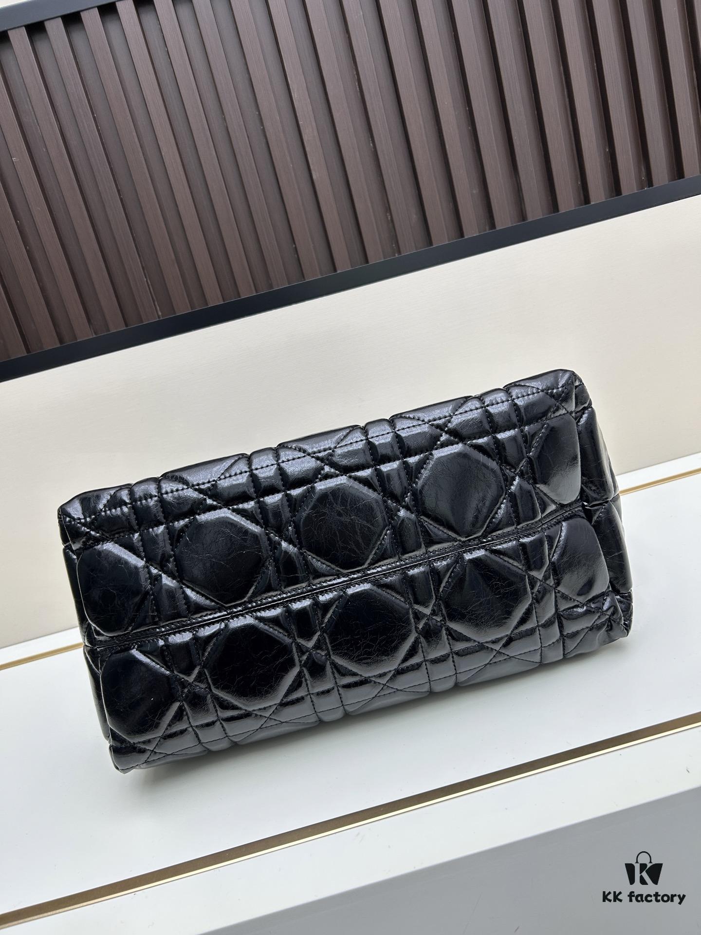 Large Oil-Waxed Calfskin Dior Toujours Bag