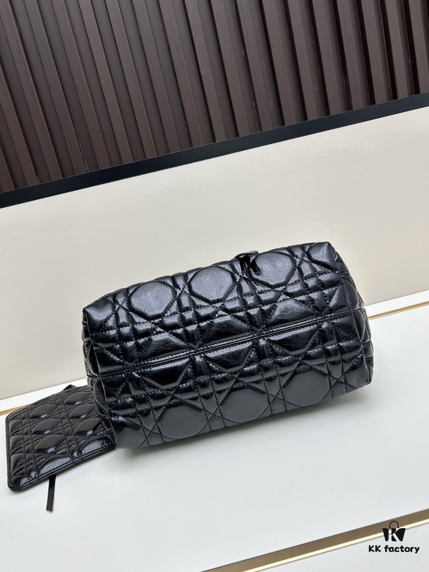 Medium-sized Oil-waxed Calfskin Dior Toujours Bag