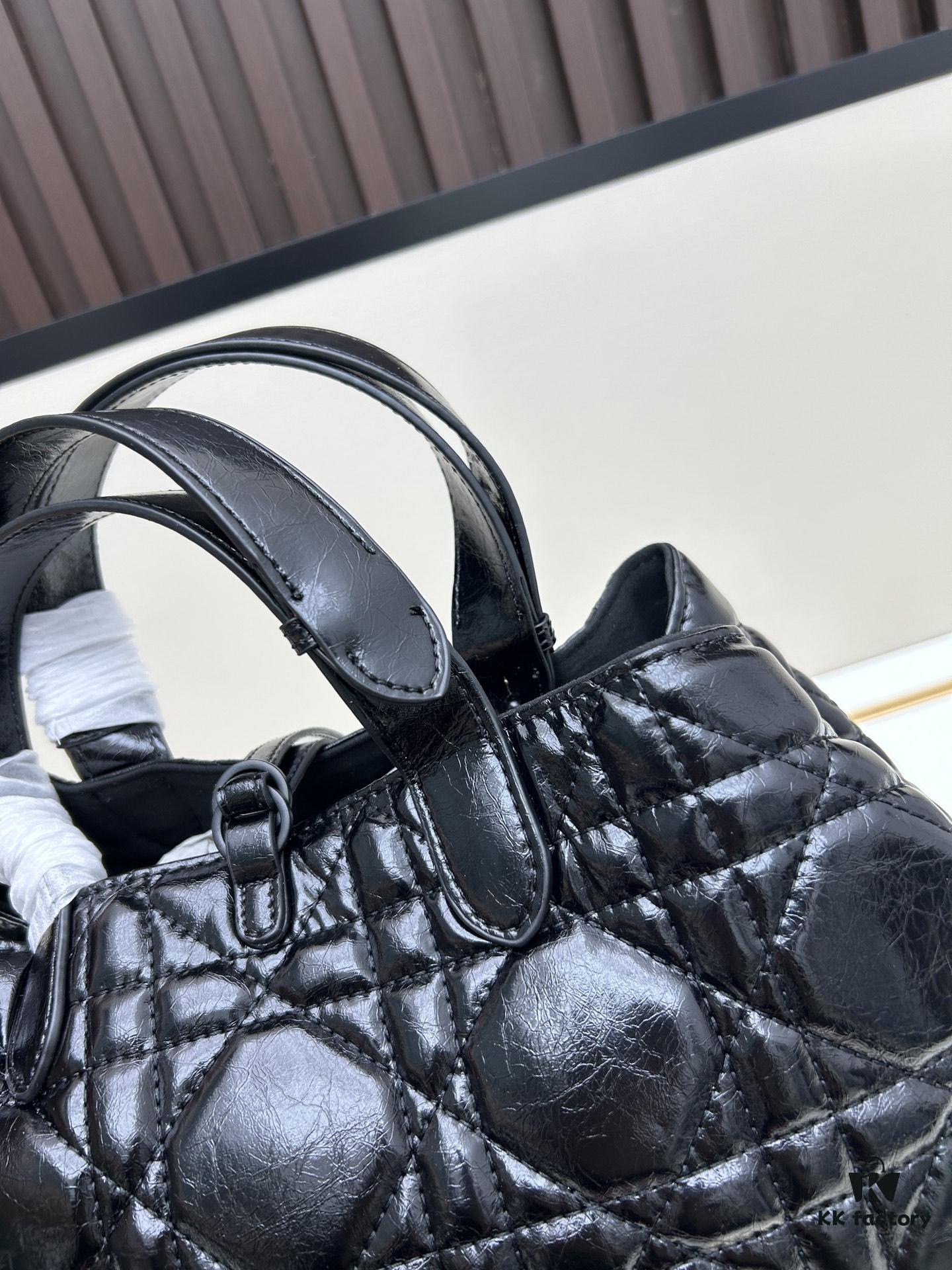 Medium-sized Oil-waxed Calfskin Dior Toujours Bag