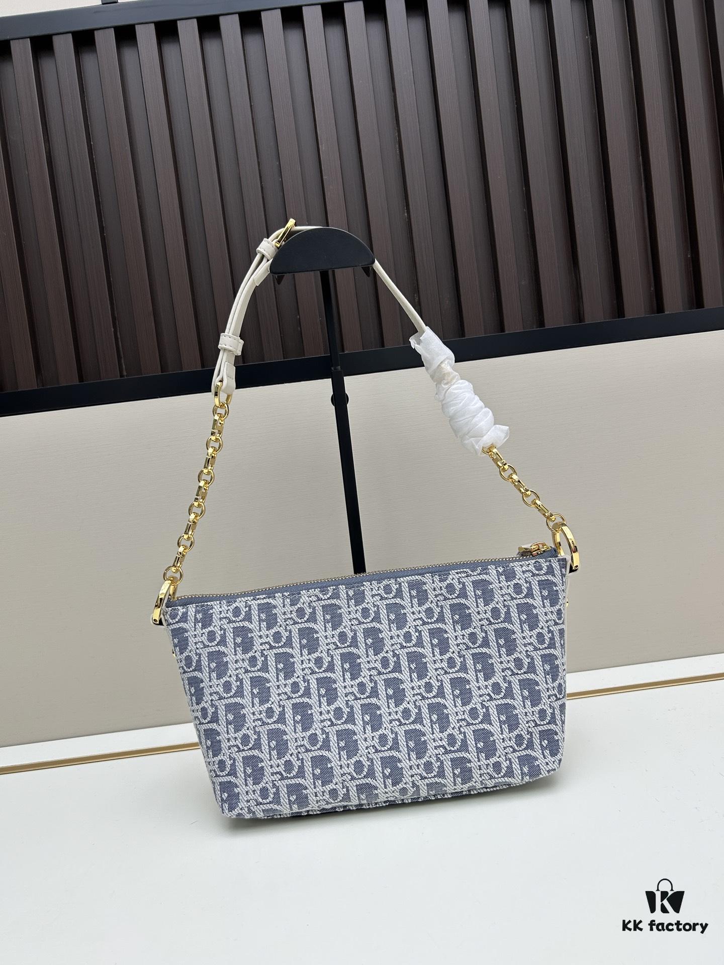 Diorstar Hobo Chain Bag in Blue Denim Dior Oblique Jacquard