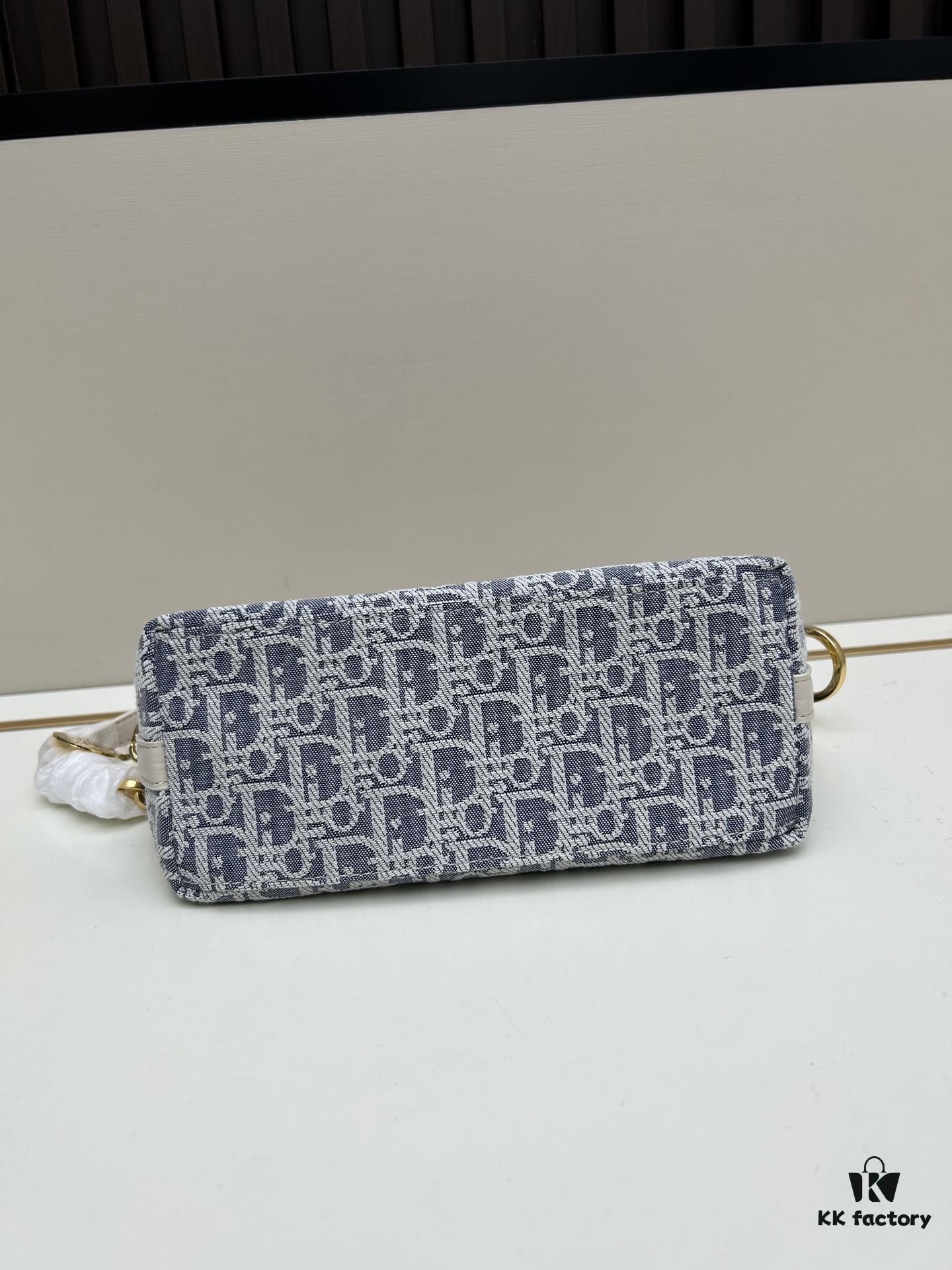 Diorstar Hobo Chain Bag in Blue Denim Dior Oblique Jacquard