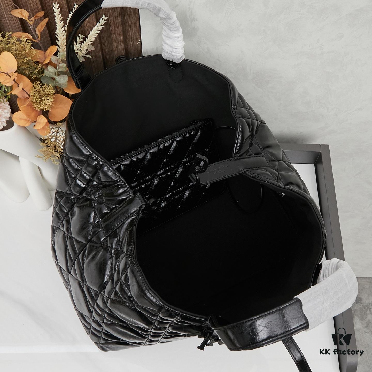 Large Oil-Waxed Calfskin Dior Toujours Bag