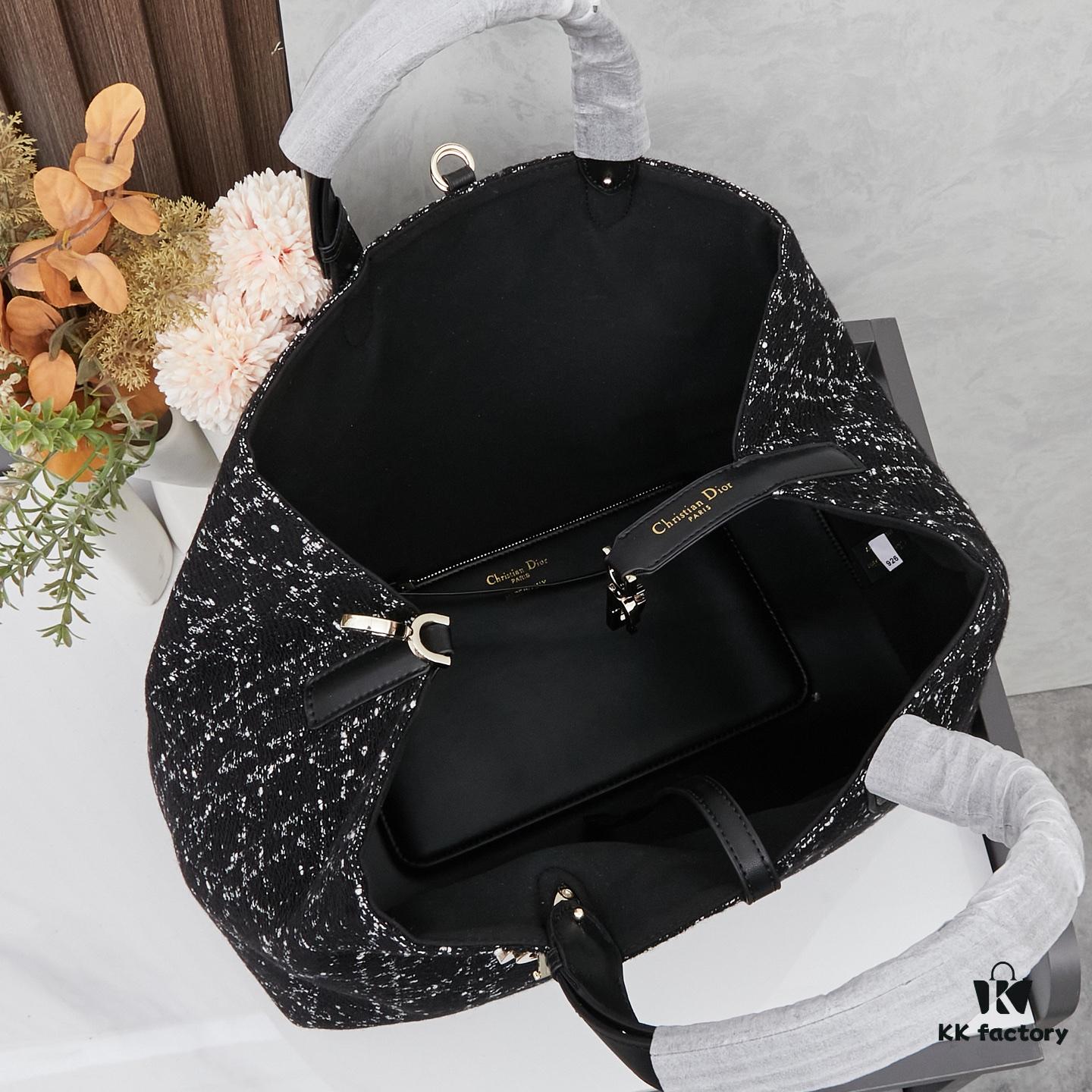 Large Dior Toujours Bag