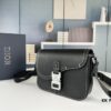 Box Included [Top Original Version] This miniature saddle messenger bag is exquisitely stylish, crafted from black grained cowhide leather and adorned with a flap closure and 'DIOR' signature, highlighting the refined charm of the saddle design. Spacious interior compartments with a patch pocket for organizing daily essentials. Equipped with an adjustable leather shoulder strap for versatile wear as a shoulder or crossbody bag.