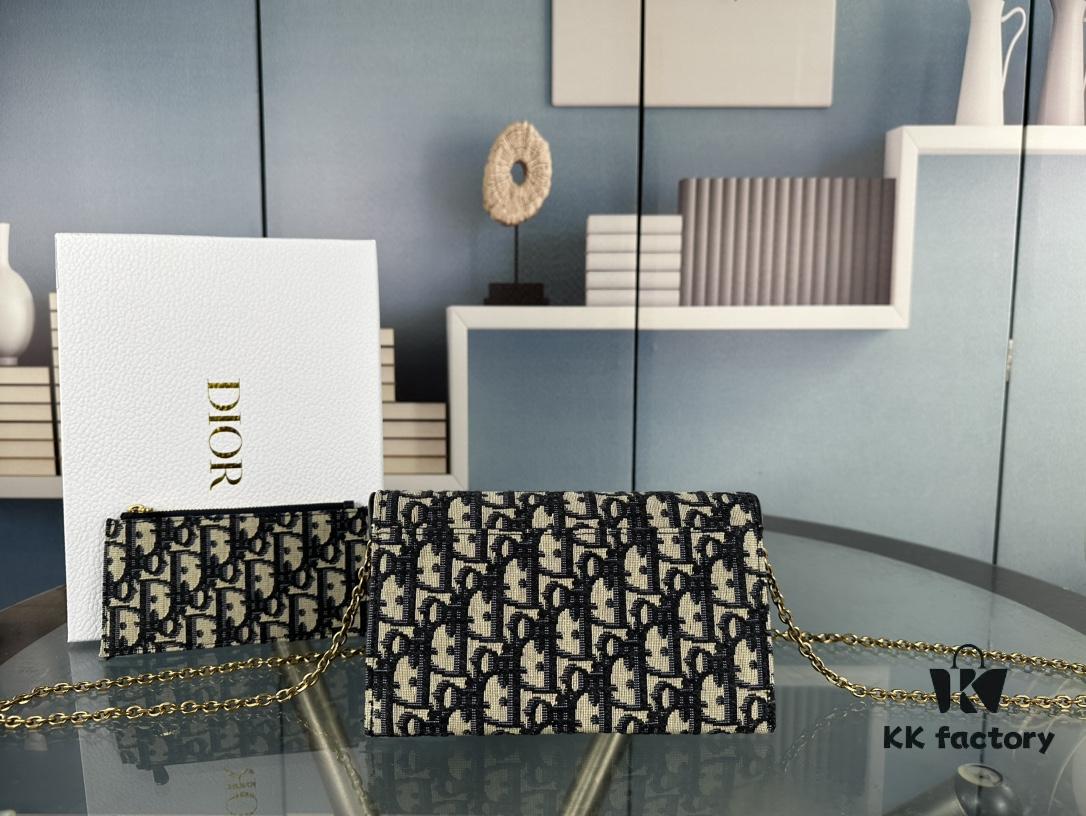 Dior Saddle Bag Series Crossbody Bag with Box ♥️ Comes with Chain, Can Be Used as Clutch or Crossbody, Includes Six Card Slots and Coin Purse, Practical Design, Size 19*13, Model No. 6602, Deep Blue